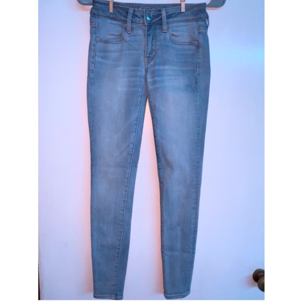 Light blue American Eagle skinny jeans